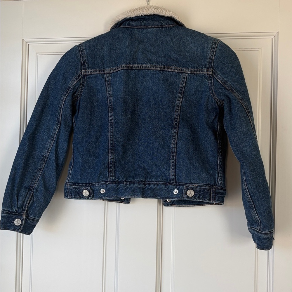 LIKE NEW GAP Kids Denim Jacket with Cozy Sherpa Lining Girls large - Picture 4 of 4
